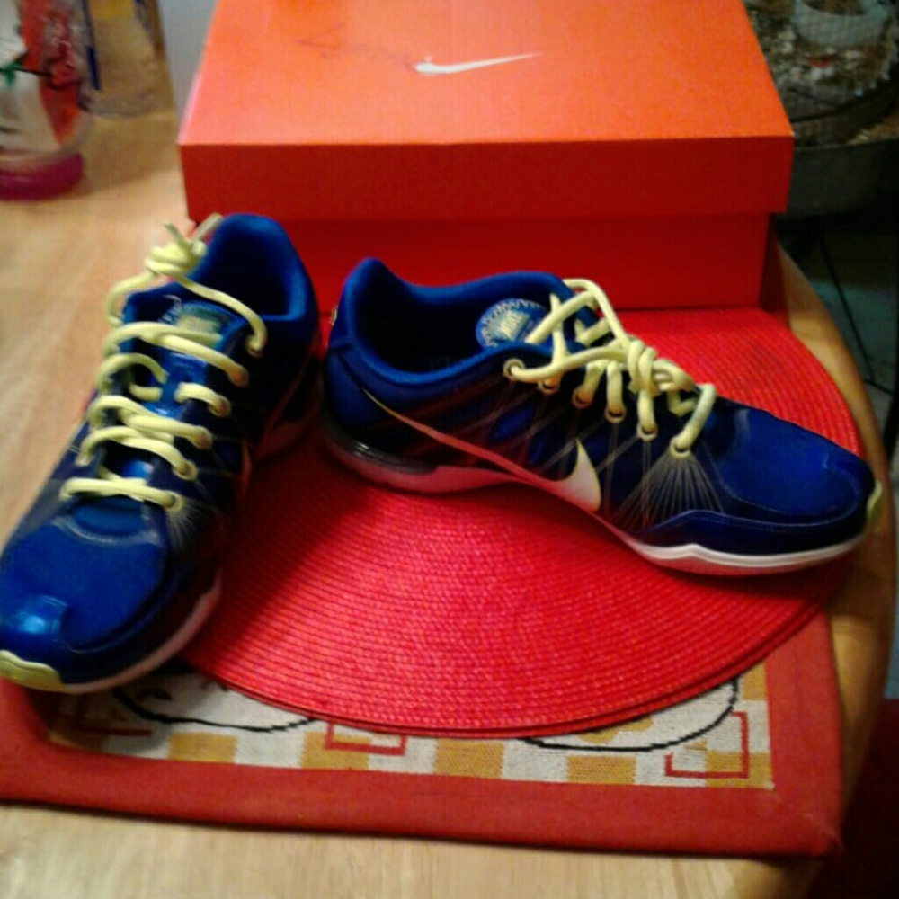 Like NEW, Women's, Nike Zoom Sister One+ Running Shoes💙